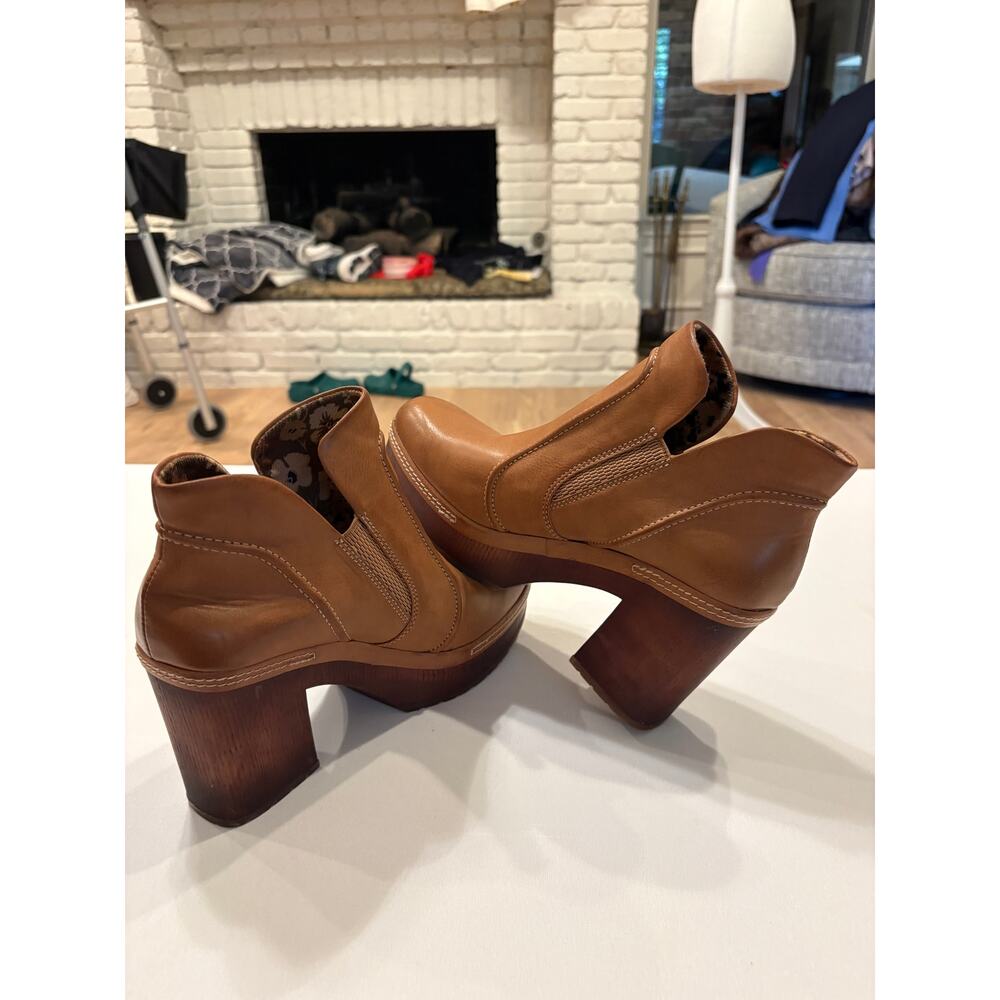 New! Kork-ease Robin Clog Bootie Tan Brown size 8 - Picture 9 of 9